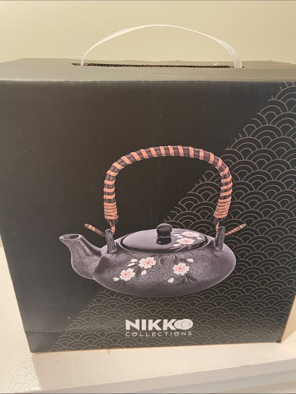 Nikko Collections ceramic teapot featuring a Japanese cherry blossom motif nwt